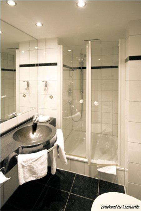 Hotel National Duesseldorf Szoba fotó