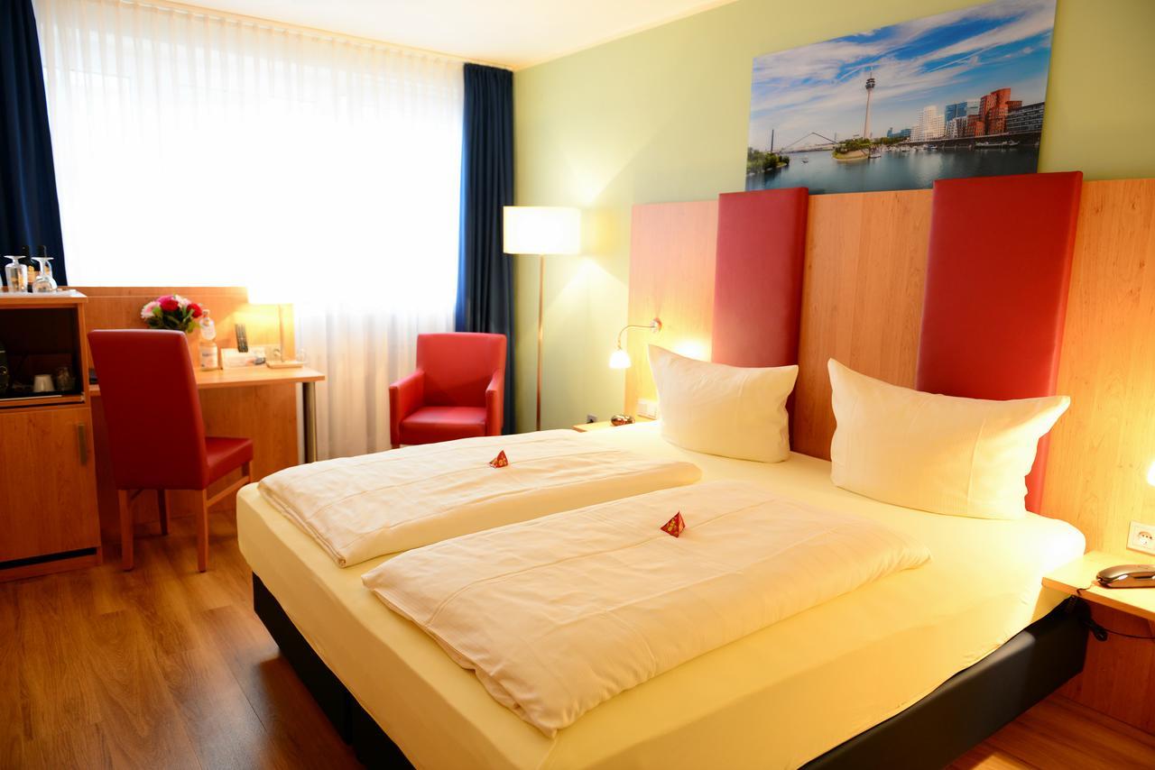 Hotel National Duesseldorf Kültér fotó