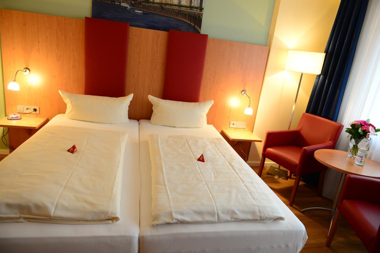 Hotel National Duesseldorf Kültér fotó